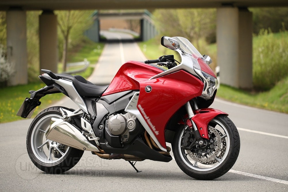 Статья | Обзор мотоцикла Honda VFR1200 | 11.09.2023