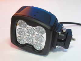 Светодиодная LED фара дальнего света 80W (7800) CREE