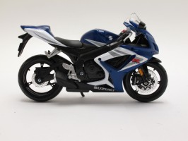 Модель мотоцикла Suzuki GCX-R750