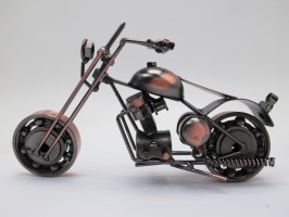 Модель мотоцикла хендмейд, металлический под медь, без спинки, без спидометра