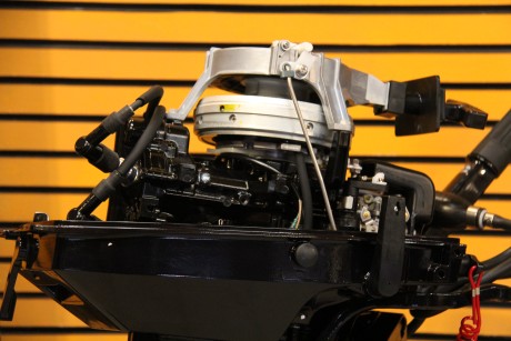 Двухтактный подвесной лодочный мотор Tohatsu M 9.8BS (16019085599709)