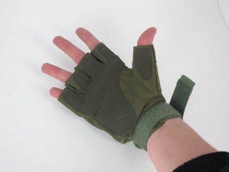Перчатки OAKLEY с обрезанными пальцами (цвета хаки с черными вставками) (14869721791774)
