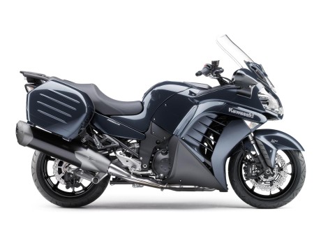 Мотоцикл Kawasaki 1400GTR (14806684320364)