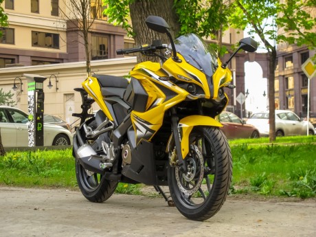 Мотоцикл BAJAJ Pulsar RS 200 (14625638106596)