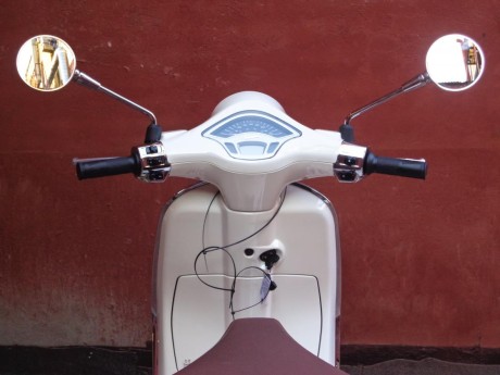 Скутер Vespa Primavera 50 (15529017147188)