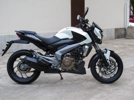 Мотоцикл Bajaj Dominar 400 (14979828595936)
