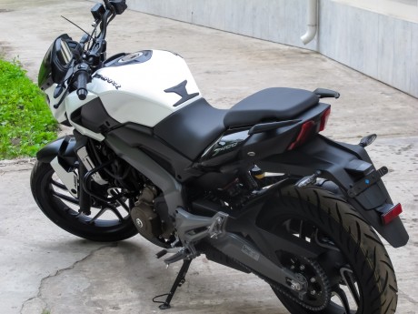 Мотоцикл Bajaj Dominar 400 (14979828612005)