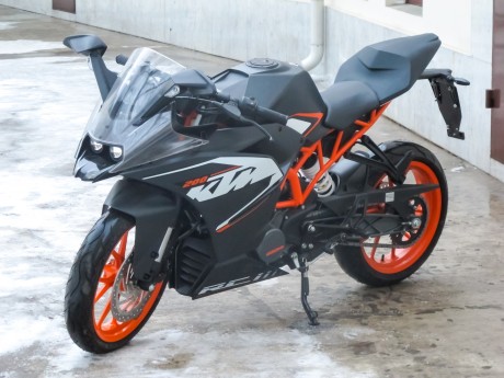 Мотоцикл KTM RC 200 (14851836843644)