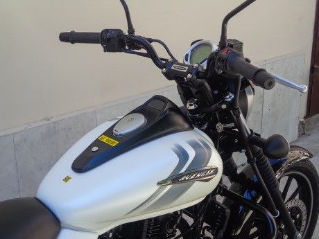 Мотоцикл Bajaj Avenger 220 Street (2018) (15272780879882)