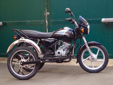 Мотоцикл Bajaj Boxer BM 150 с боковым прицепом (15300393353333)