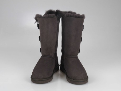 UGG WOMENS BAILEY BUTTON TRIPLET Chocolate 1873 (15377911961232)