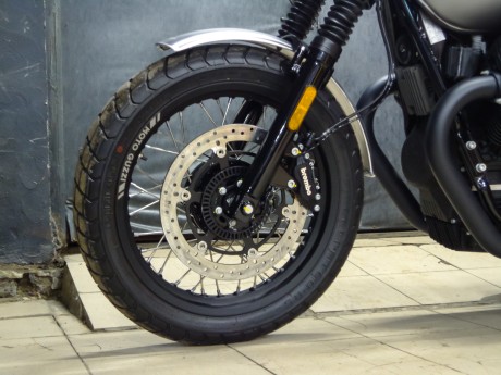 Мотоцикл MOTO GUZZI V7 III Rough  (15553426577902)