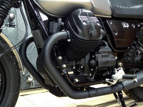 Мотоцикл MOTO GUZZI V7 III Rough  (15553426665756)