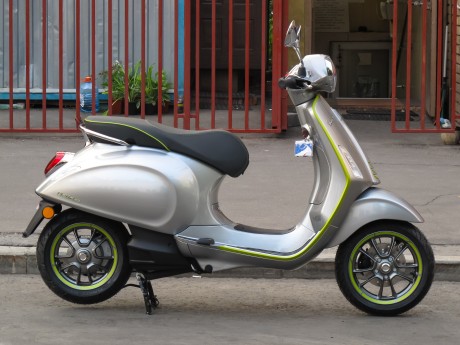 Скутер Vespa Primavera Elettrica L3 (Motociclo) (1561147587791)
