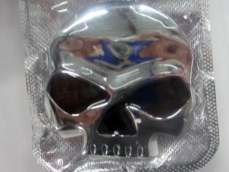 Шильдик SHK 019-04"Харлей череп хром", металл (15737167748344)