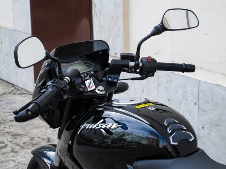 Мотоцикл Bajaj Pulsar 180 NEW (15849711115605)