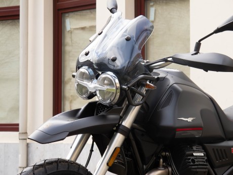 Мотоцикл MOTO GUZZI V85 TT (16364538217322)