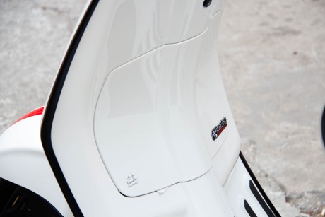 Скутер Vespa Sprint 150 Racing Sixties NEW (16182392028042)