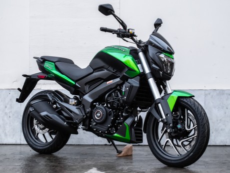 Мотоцикл Bajaj Dominar 400 Limited Edition Green 2020 (15849763309648)