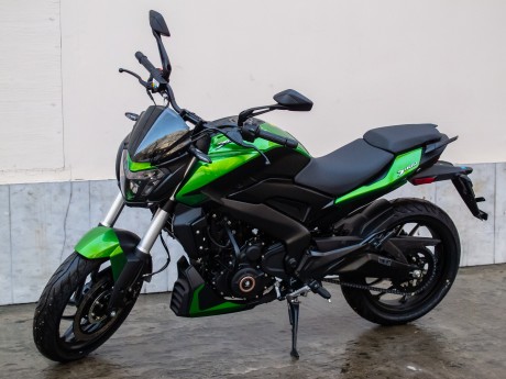 Мотоцикл Bajaj Dominar 400 Limited Edition Green 2020 (15849763351175)