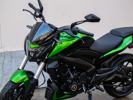 Мотоцикл Bajaj Dominar 400 Limited Edition Green 2020 (15849763383108)
