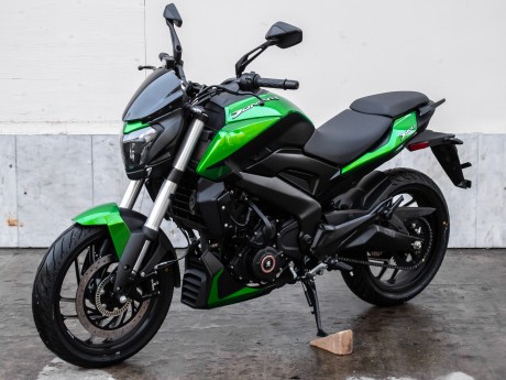 Мотоцикл Bajaj Dominar 400 Limited Edition Green 2020 (15849763522752)