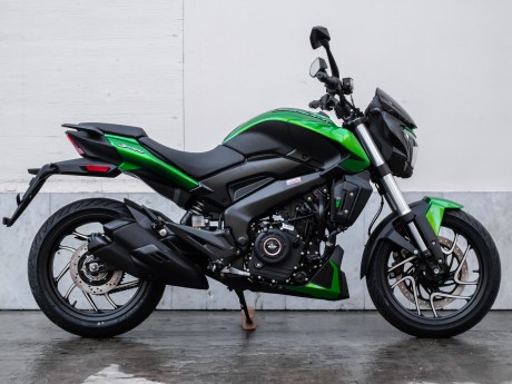 Мотоцикл Bajaj Dominar 400 Limited Edition Green 2020 (15849763560286)