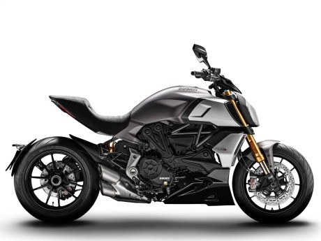 Мотоцикл DUCATI Diavel 1260 S - Sandstone Grey (15819347422416)