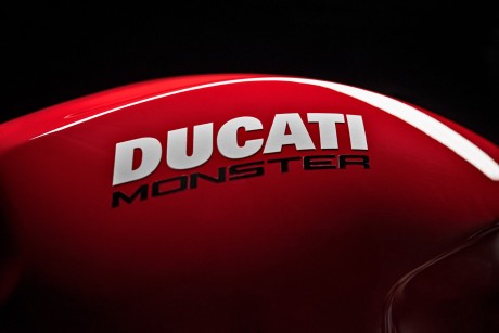 Мотоцикл DUCATI Monster 797 Plus - Ducati Red (15819405655285)