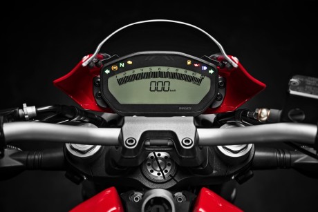 Мотоцикл DUCATI Monster 797 Plus - Ducati Red (15819405666978)