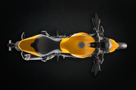 Мотоцикл DUCATI Monster 821 - Ducati Yellow (15819413482864)