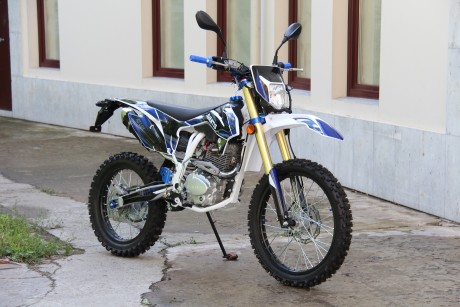 Мотоцикл Avantis A2 Lux (172FMM, возд.охл.) с ПТС (15962095357554)