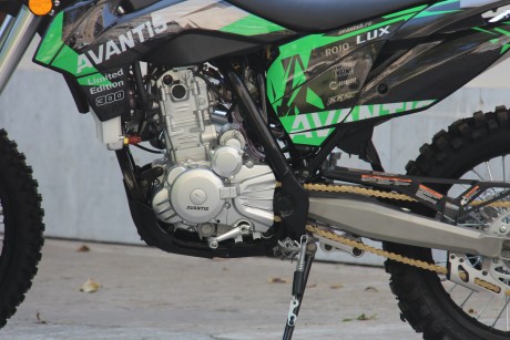 Мотоцикл Avantis A7 Lux (174FMM, вод.охл.) с ПТС (16008494187575)