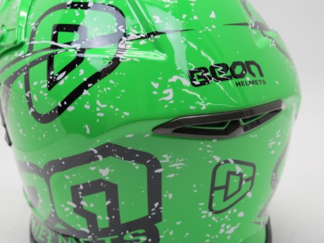 Шлем BEON B602 XPRIME Green/black (16057002633522)