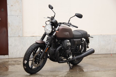 Мотоцикл MOTO GUZZI V7 III Stone Night Pack (16116613804599)