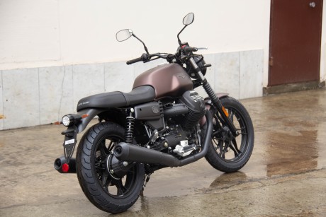 Мотоцикл MOTO GUZZI V7 III Stone Night Pack (16116613851311)