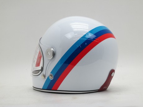 Шлем Beon Vintage F1 White/Red Blue (16192669306095)