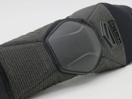 Защита колена ICON Field Armor Knee Compression BLACK (16252322527111)