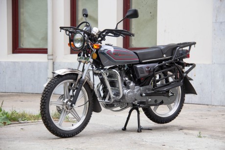 Мотоцикл Universal Classic 250 (16251521533006)