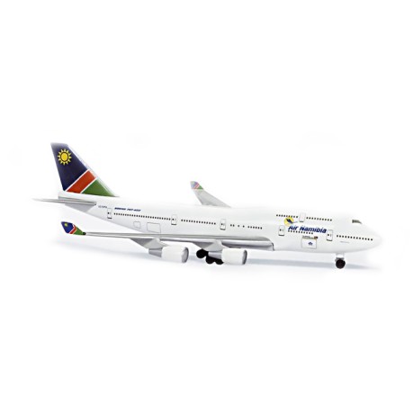Модель самолёта Herpa Air Namibia Boeing 747-400 (16397309659306)