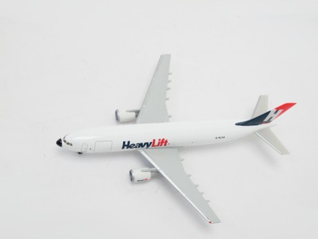 Модель самолёта Herpa HeavyLift Cargo Airlines Airbus A300B4F (16347464923915)