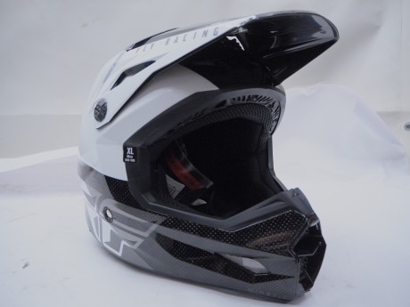 Шлем кроссовый FLY RACING KINETIC Straight Edge черный/белый (16445741904236)