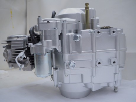 Двигатель BS125 (ZS154FMI-2) электростартер (1646294934849)