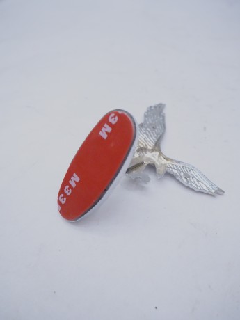 Эмблема на крыло Орел на охоте (хром) (16484640621643)