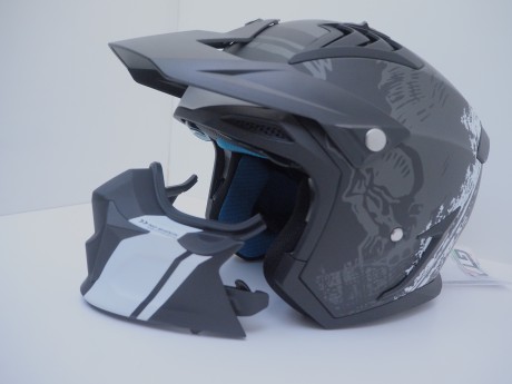 Шлем мотард GTX 690 #1 BLACK/BLACK WHITE (16515913771322)