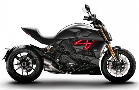 Мотоцикл DUCATI Diavel 1260 S - Total Black
