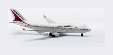 Модель самолёта Herpa Air-India Boeing 747-400