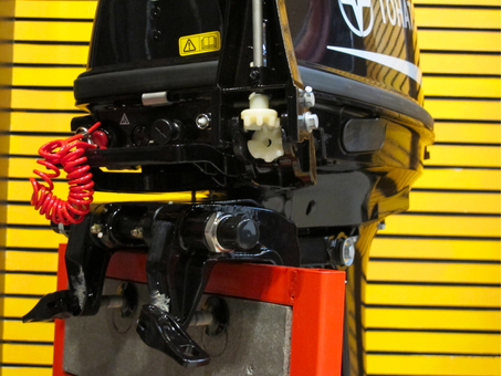 Лодочный мотор Tohatsu M9.9D2 S, Объем топливного бака 25 л