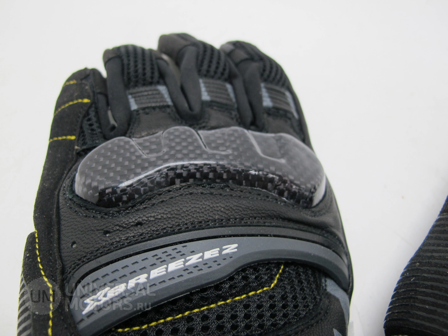 Перчатки SHIMA X-BREEZE 2 Black, Защита пальцев описание из армированного углеродного волокна