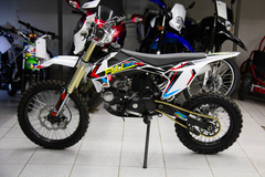 Фото: Питбайк Full Crew FC125 17/14, Диаметр колеса 17 ″